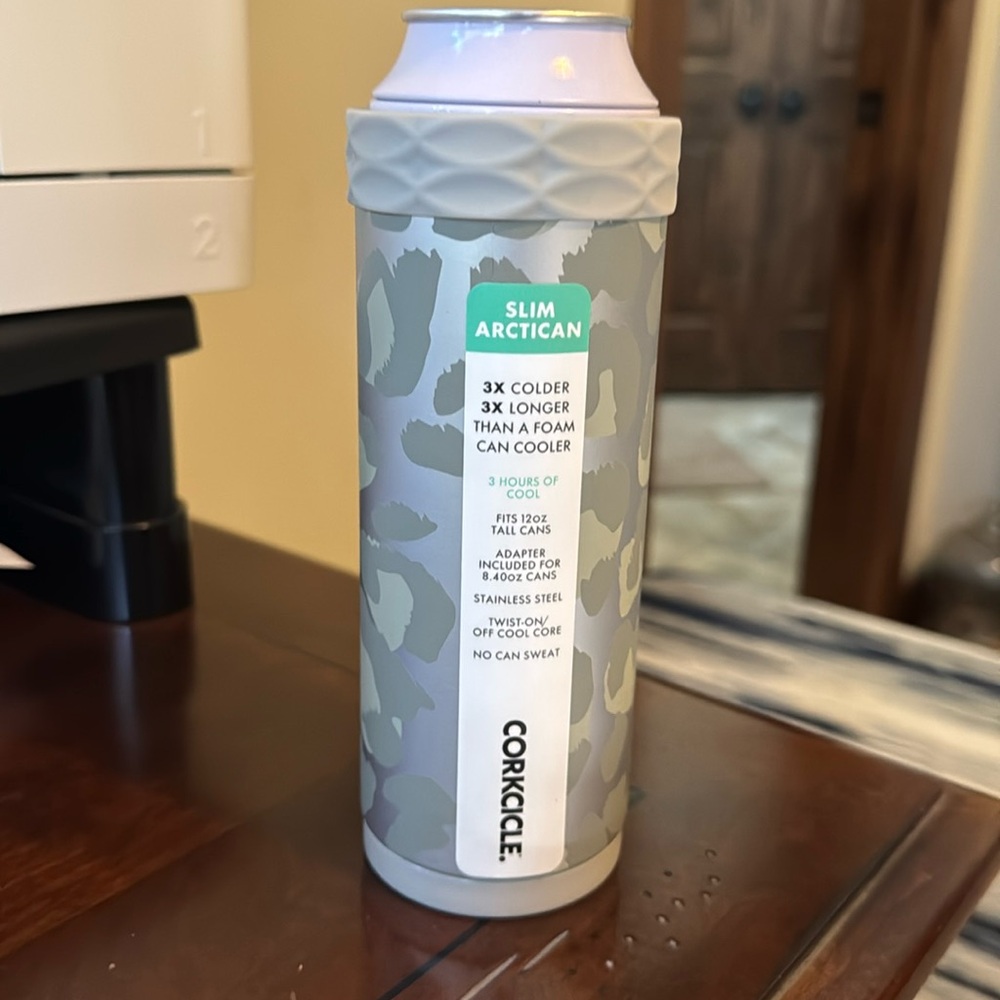 Corkcicle slim arctican animal print
